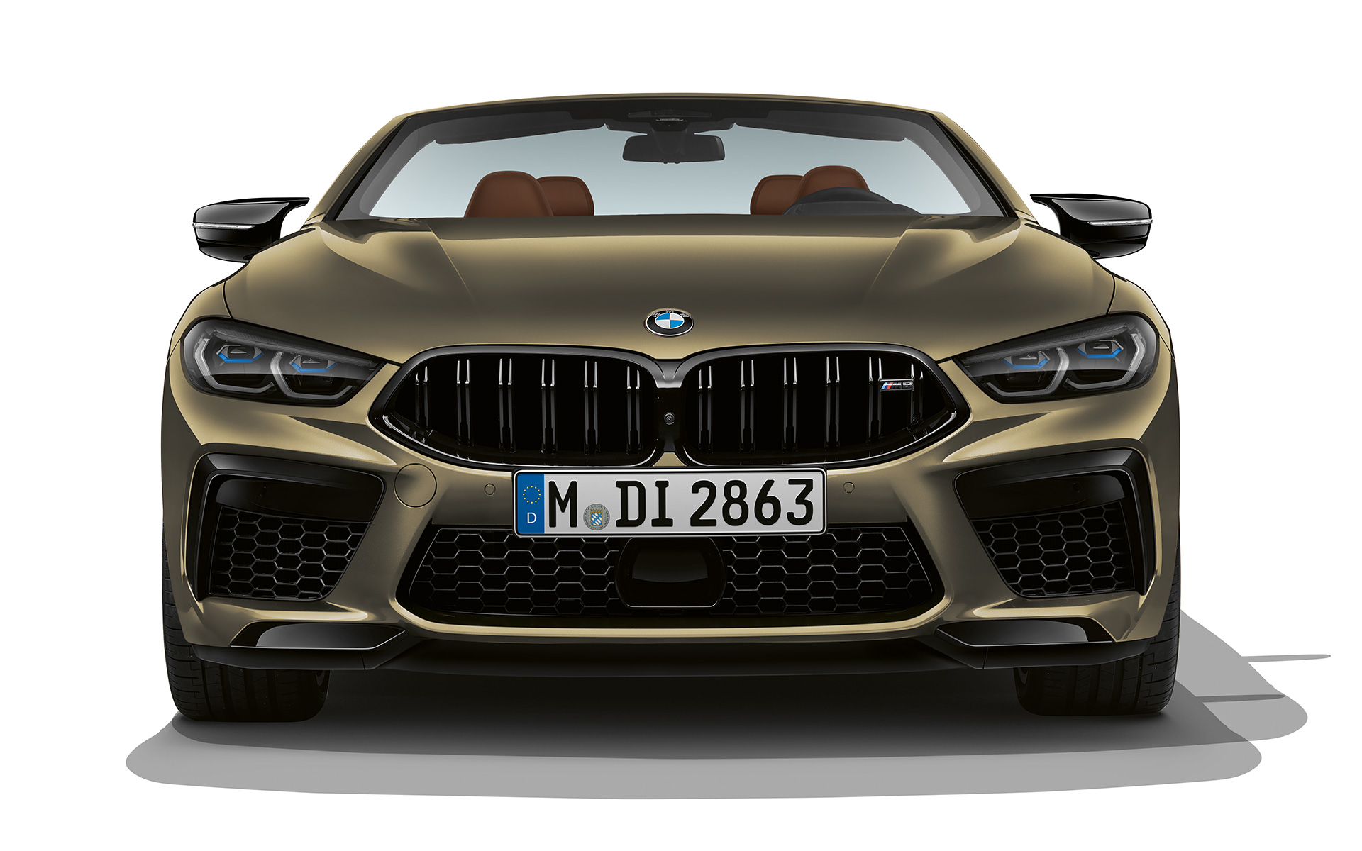 Μπροστινή λήψη, BMW M8 Competition Cabrio, F91, LCI, Facelift, 2022 BMW M8 Competition Cabrio, F91, LCI, Facelift, 2022, BMW Individual Brass μεταλλικό, μπροστινή λήψη