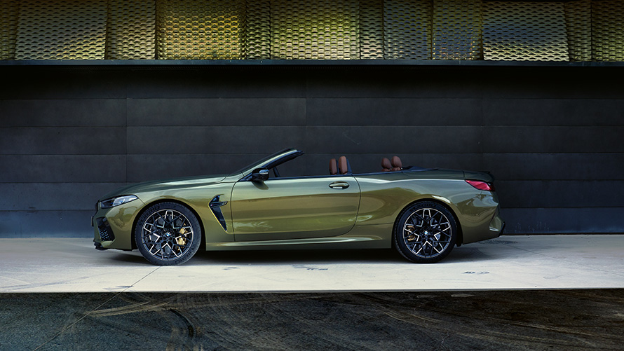 Τεχνικά χαρακτηριστικά, BMW M8 Competition Cabrio, F91, LCI, Facelift, 2022 BMW M8 Competition Cabrio, F91, LCI, Facelift, 2022, BMW Individual Brass μεταλλικό, πλαϊνή λήψη, τεχνικά χαρακτηριστικά