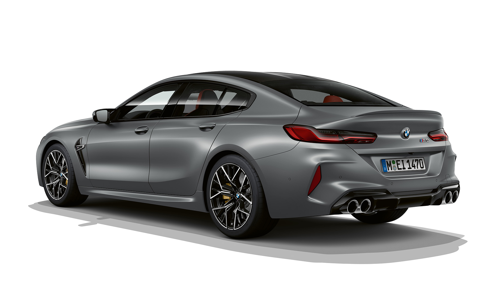 BMW M8 Gran Coupé, F93, LCI, Facelift, 2022, BMW Individual γκρι Frozen Pure μεταλλικό, πίσω λήψη τριών τετάρτων