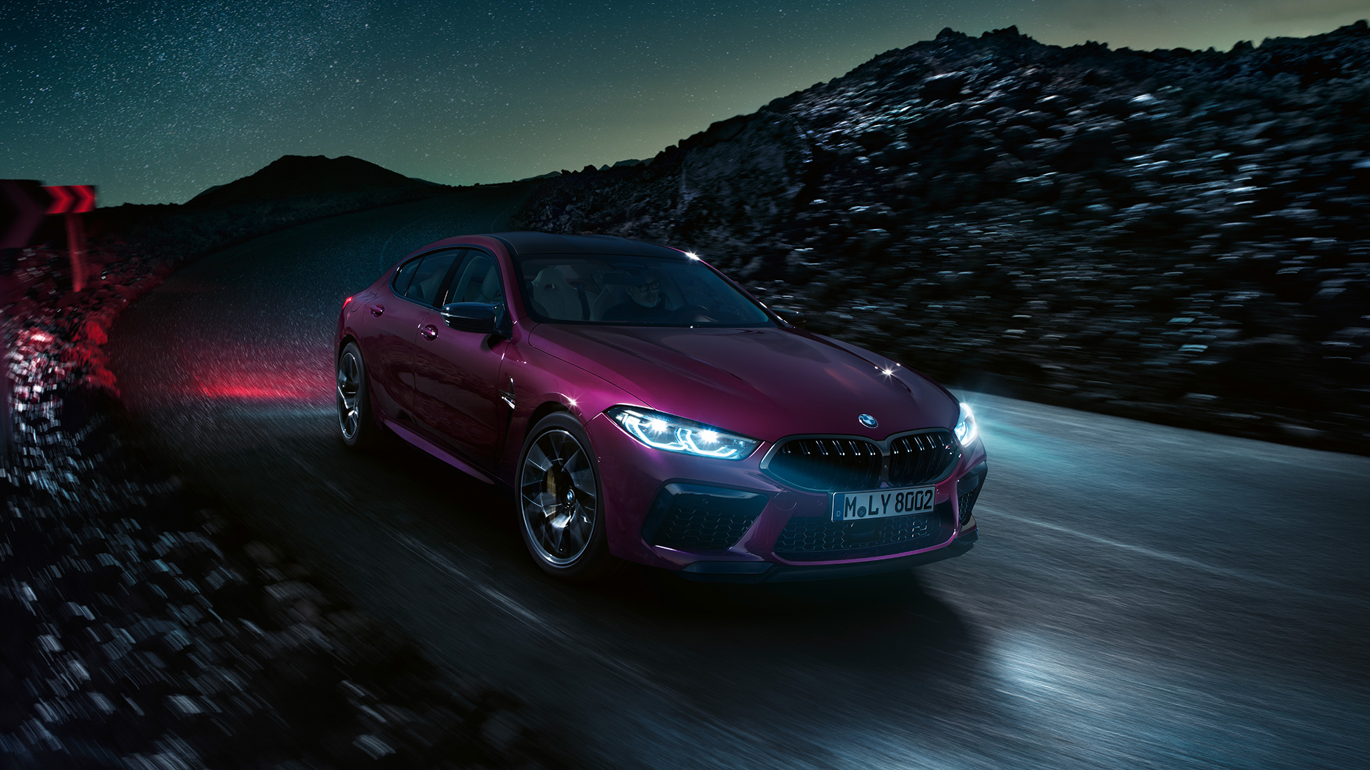 BMW M8 Competition Gran Coupé μπροστινή λήψη τρία τέταρτα BMW M8 Competition Gran Coupé F93 2020 BMW Individual Ametrine μεταλλικό μπροστινή λήψη τρία τέταρτα