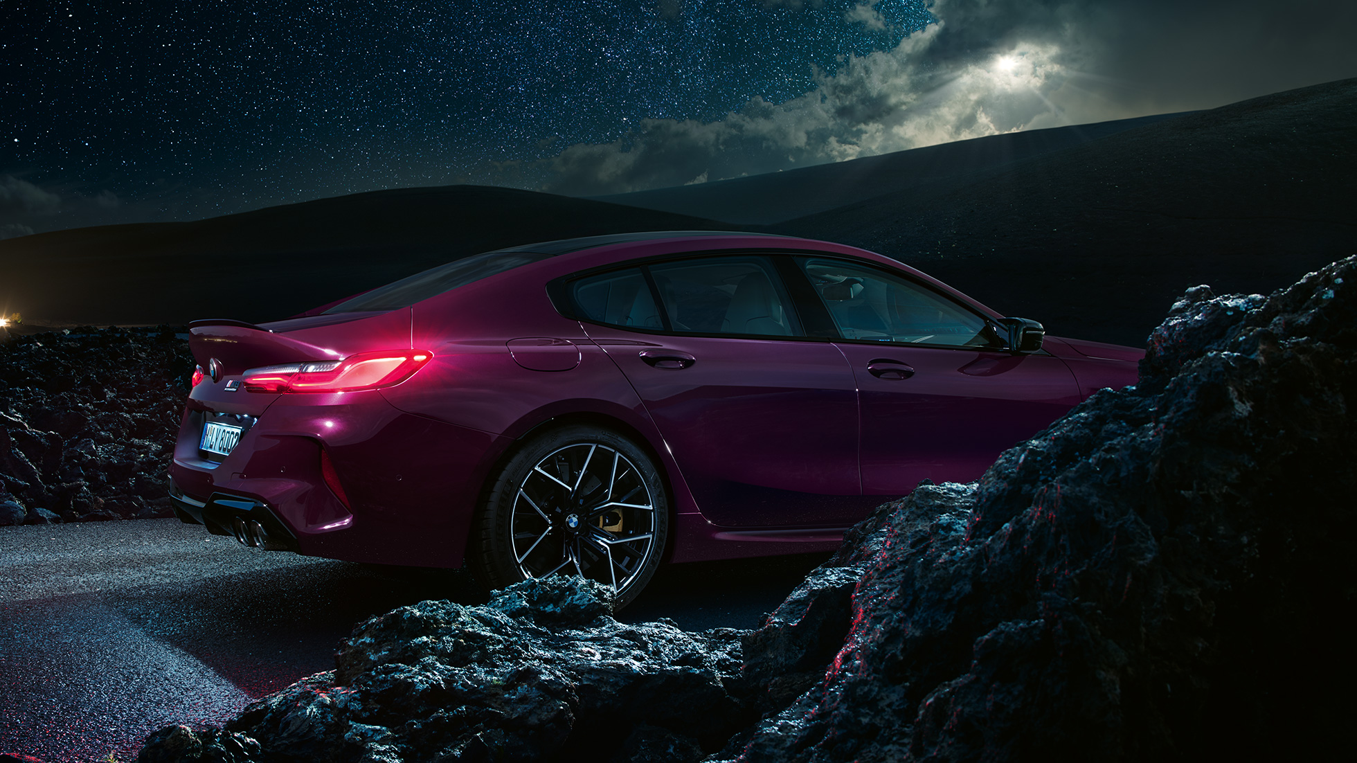 BMW M8 Competition Gran Coupé πλαϊνη λήψη BMW M8 Competition Gran Coupé F93 2020 BMW Individual Ametrine μεταλλικό πλαϊνη λήψη
