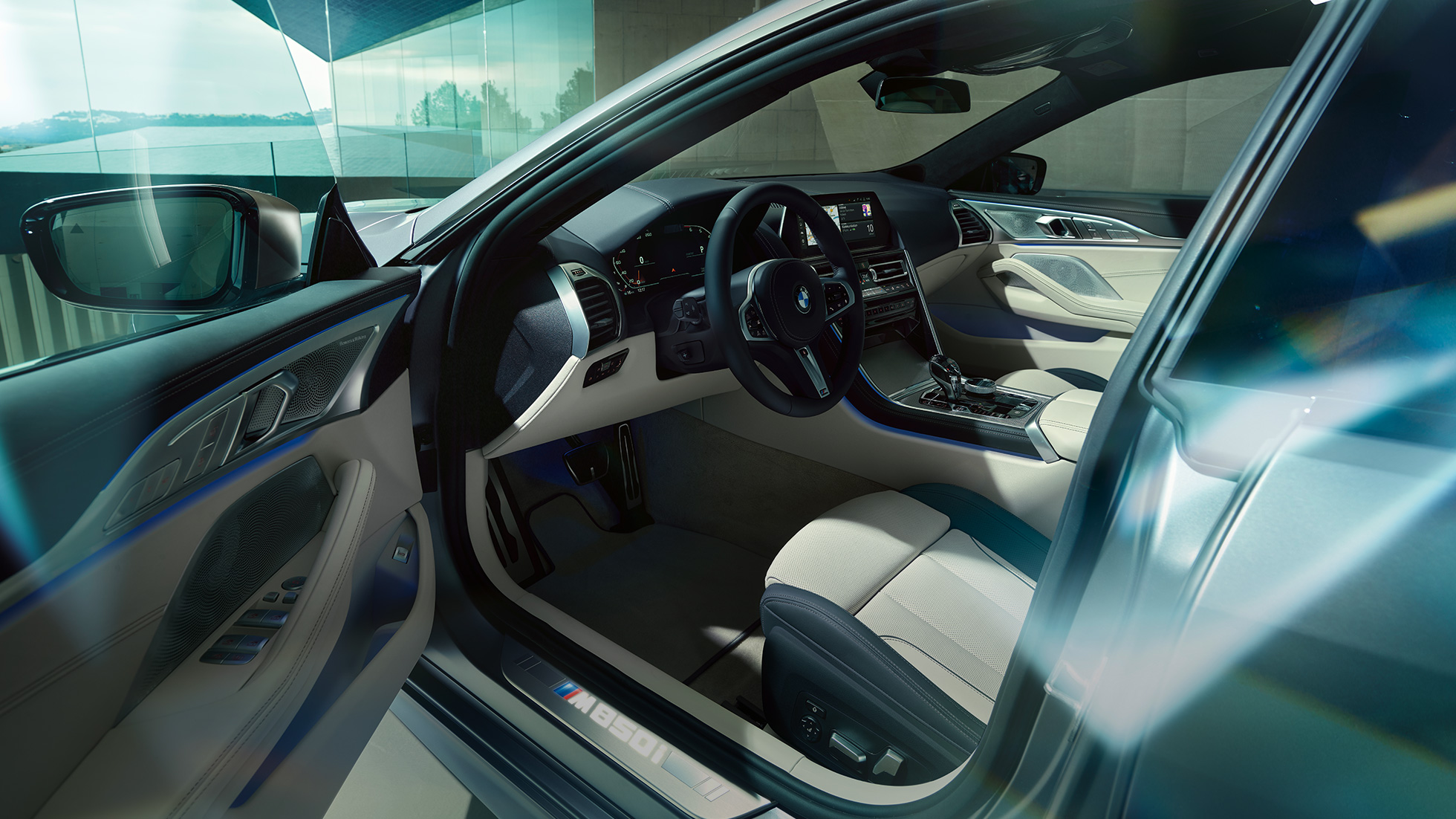 Cockpit BMW M850i xDrive Gran Coupé Cockpit BMW M850i xDrive Gran Coupé εσωτερικό G16 2019