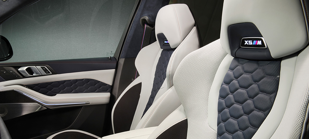 BMW X5 M Έκδοση First F95 2020 πολυλειτουργικά καθίσματα με επένδυση σε συνδυασμό δέρματος 'Merino'/Alcantara Silverstone/Μπλέ Night BMW X5 M Έκδοση First F95 2020 πολυλειτουργικά καθίσματα με επένδυση σε συνδυασμό δέρματος 'Merino'/Alcantara Silverstone/Μπλέ Night