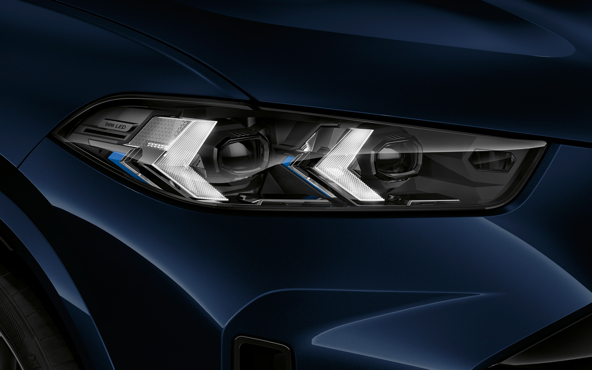 BMW X5 M60i xDrive, G05, MP, προβολείς, κοντινή λήψη