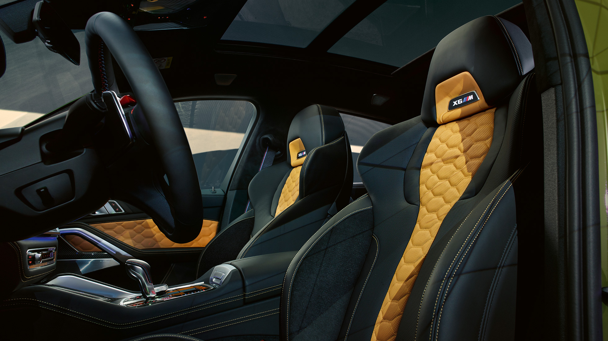 Μ Πολυλειτουργικά καθίσματα BMW X6 M Competition Μ Πολυλειτουργικά καθίσματα BMW X6 M Competition F96 2020 εσωτερικό
