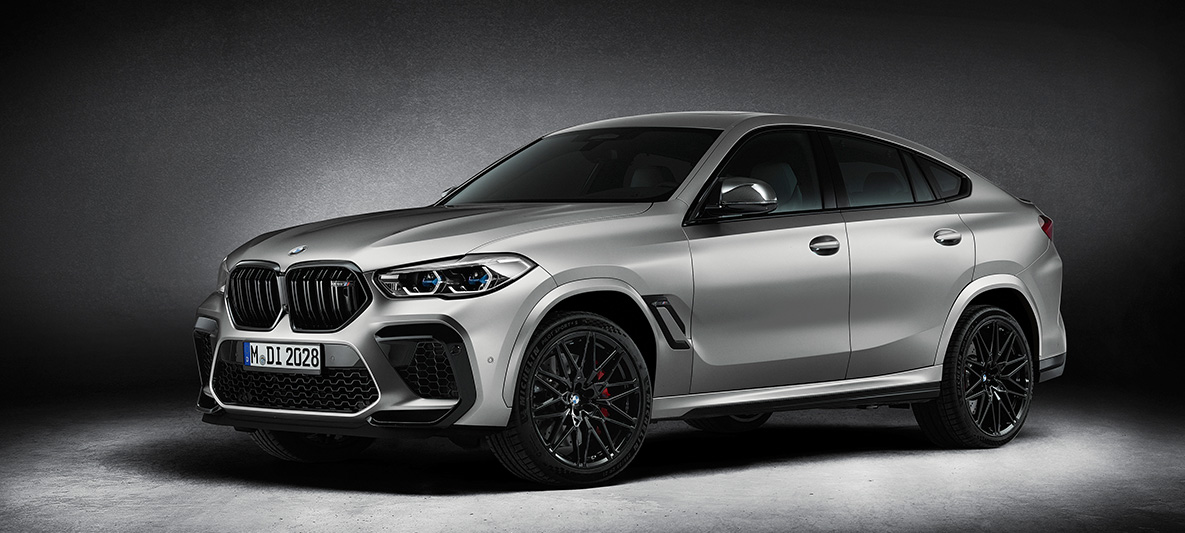 BMW X6 M Έκδοση First F96 2020 BMW Individual χρώμα αμαξώματος Ασημί Frozen Dark μεταλλικό μπροστινή λήψη τρία τέταρτα BMW X6 M Έκδοση First F96 2020 BMW Individual χρώμα αμαξώματος Ασημί Frozen Dark μεταλλικό μπροστινή λήψη τρία τέταρτα