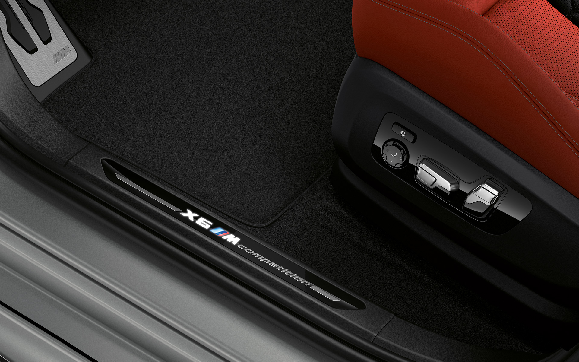 BMW X6 M Competition, F96, 2023, φωτιζόμενα διακοσμητικά καλύμματα μαρσπιέ
