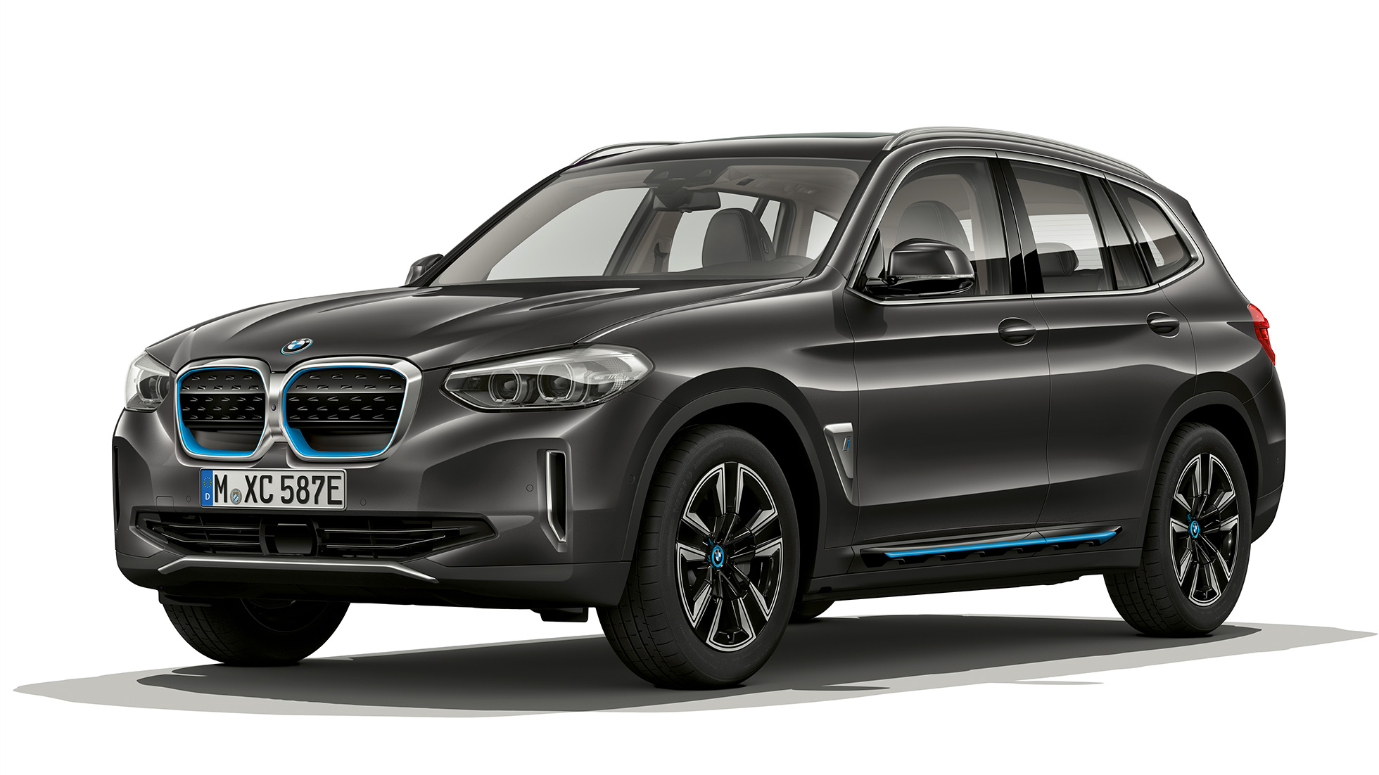 BMW iX3, G08 2020, Έκδοση "Inspiring", μπροστινή λήψη τριών τετάρτων BMW iX3, G08 2020, Έκδοση "Inspiring", γκρι Sophisto με εφέ Brilliant, μπροστινή λήψη τριών τετάρτων