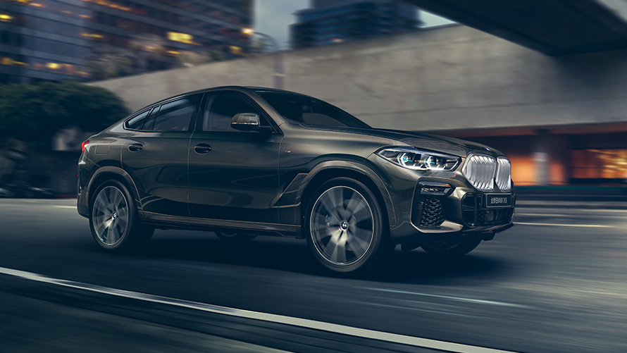 BMW X6, G06, τρίτη γενιά, πλαϊνή λήψη τριών τετάρτων, σταθμευμένη BMW X, BMW X6, G06, τρίτη γενιά, πλαϊνή λήψη τριών τετάρτων, σταθμευμένη