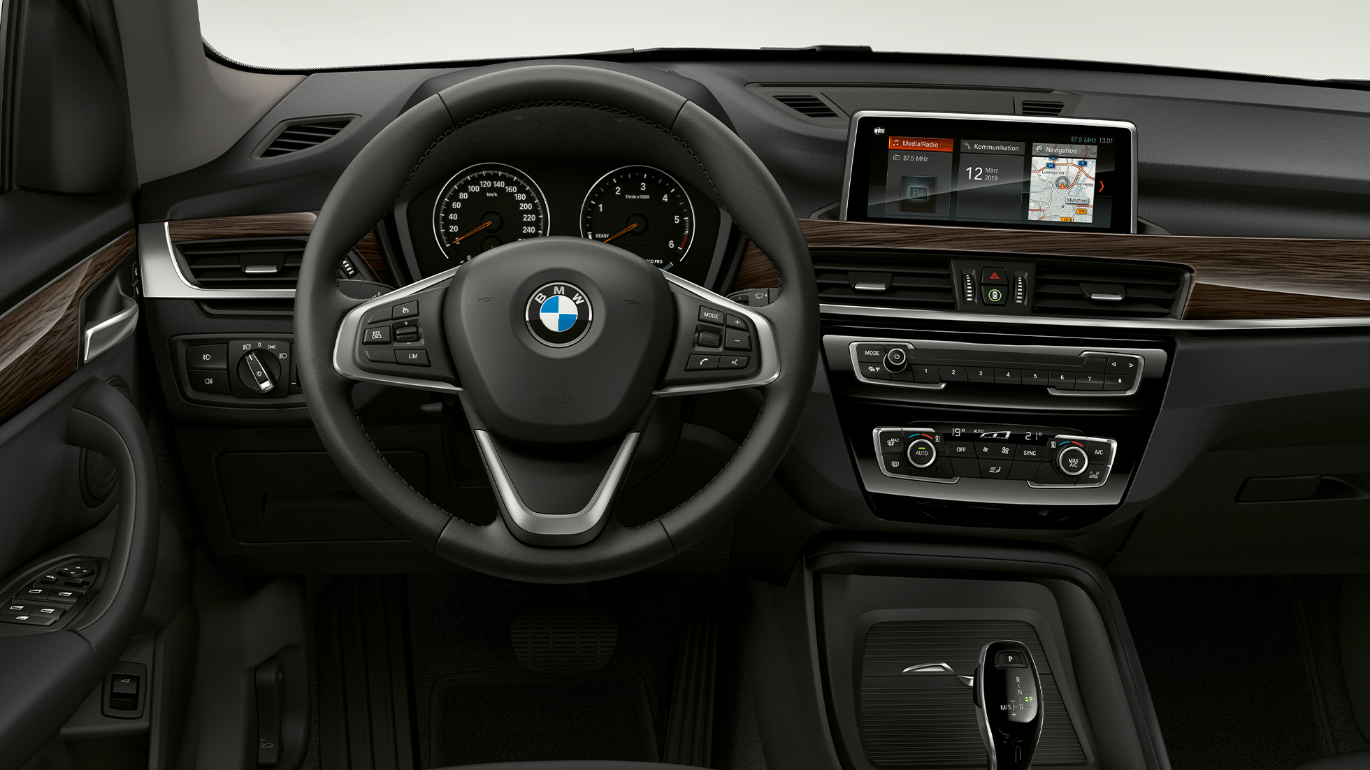 BMW X1, Έκδοση Advantage, εσωτερικό BMW X1, Έκδοση Advantage, εσωτερικό με εστίαση στο κόκπιτ