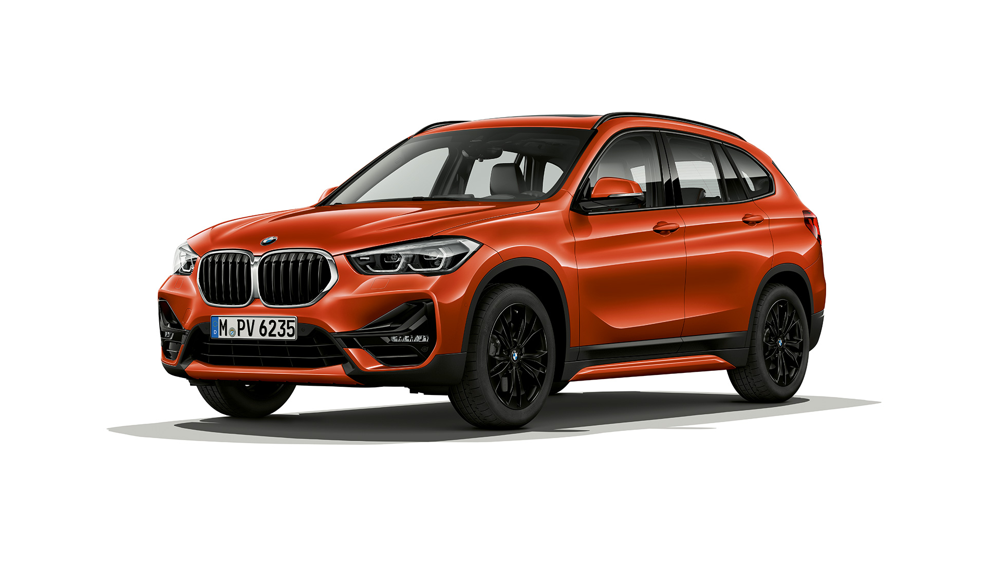 BMW X1, Έκδοση Sport Line, μπροστινή λήψη τριών τετάρτων BMW X1, Έκδοση Sport Line, μπροστινή λήψη τριών τετάρτων, σε στούντιο