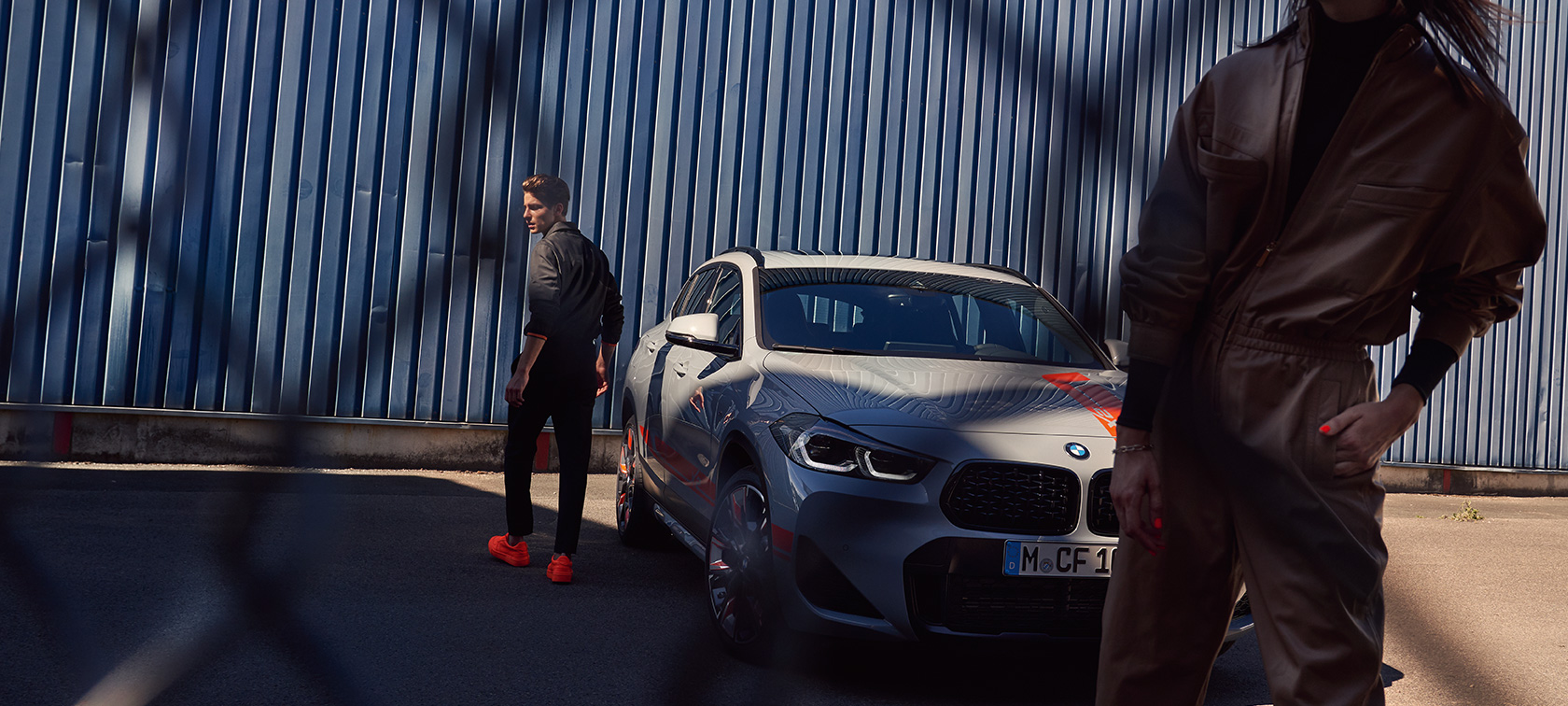 Μπροστινή λήψη τρία τέταρτα BMW X2 F39 BMW X2 2020 F39 Γκρι Brooklyn μπροστινή λήψη τρία τέταρτα