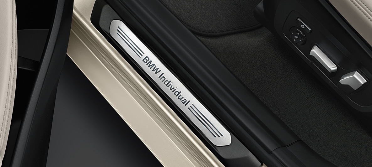 BMW X3, διακοσμητικά καλύμματα μαρσπιέ BMW Individual με επιγραφή BMW Individual BMW X3, BMW Individual διακοσμητικά καλύμματα μαρσπιέ με επιγραφή BMW Individual