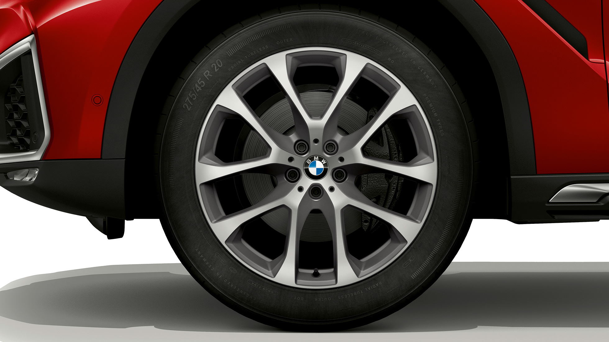 BMW X6 με xLine, ζάντα ελαφρού κράματος. BMW X6 με xLine, εστίαση στις ζάντες ελαφρού κράματος.