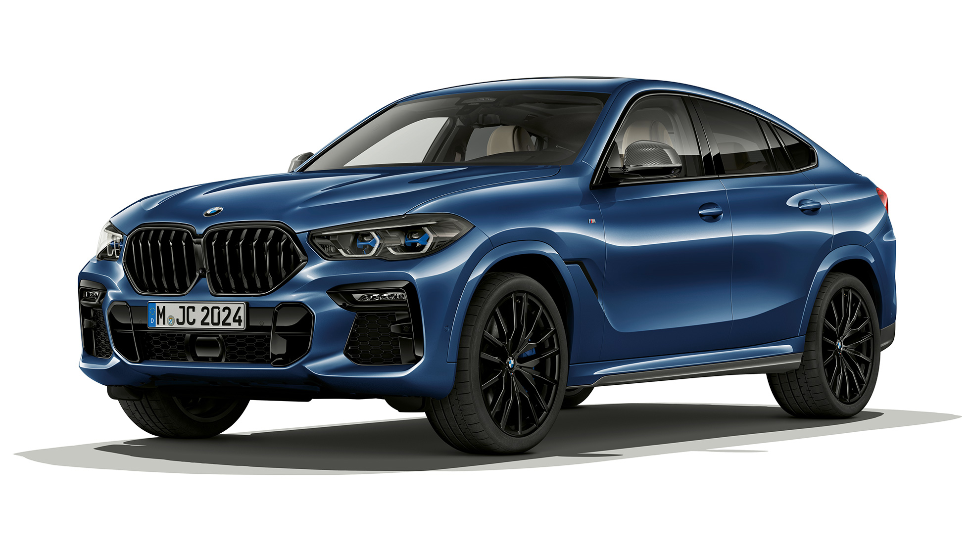 BMW X6 με M Σπορ Πακέτο, εξωτερικό. BMW X6 με M Σπορ Πακέτο, μπροστινή λήψη τριών τετάρτων.