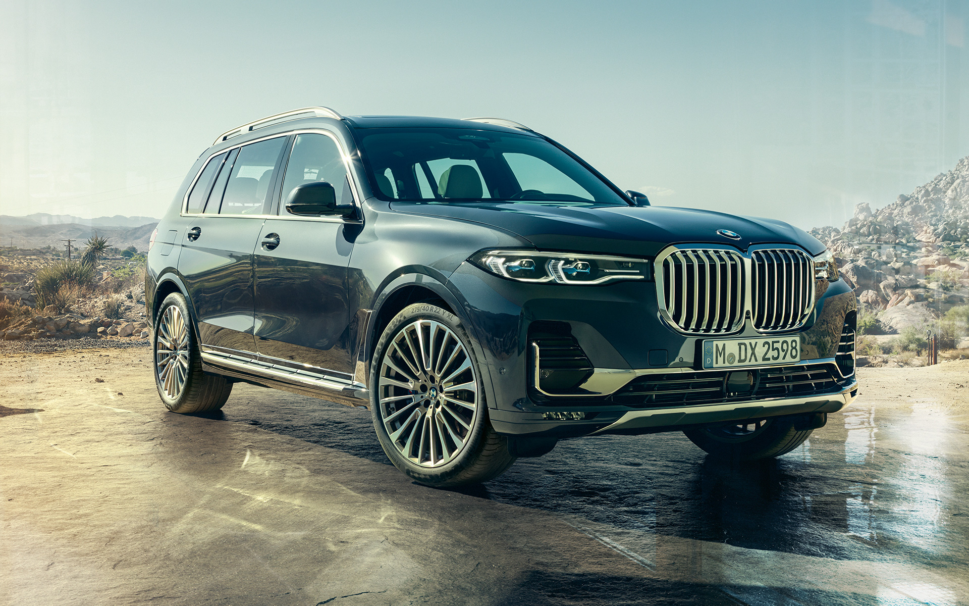 Εξωτερικό, μπροστινή λήψη τριών τετάρτων, BMW Χ7, G07, 2019 BMW X7, G07, 2019, εξωτερικό, μπροστινή λήψη τριών τετάρτων, σε τοπίο ερήμου