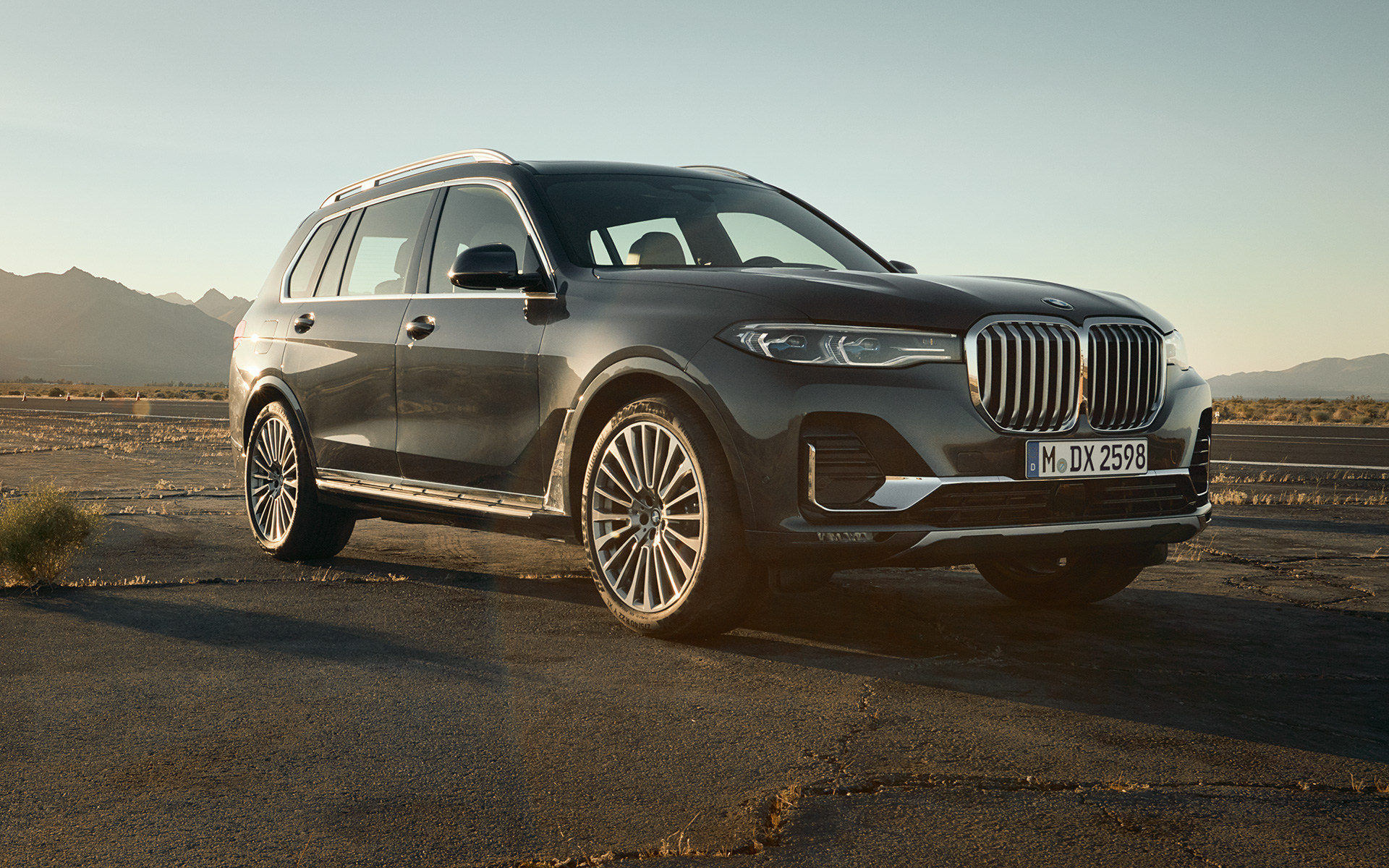 BMW X7 με Executive Drive Pro, G07, 2019, πίσω λήψη τριών τετάρτων BMW X7 με Executive Drive Pro, G07, 2019, πίσω λήψη τριών τετάρτων