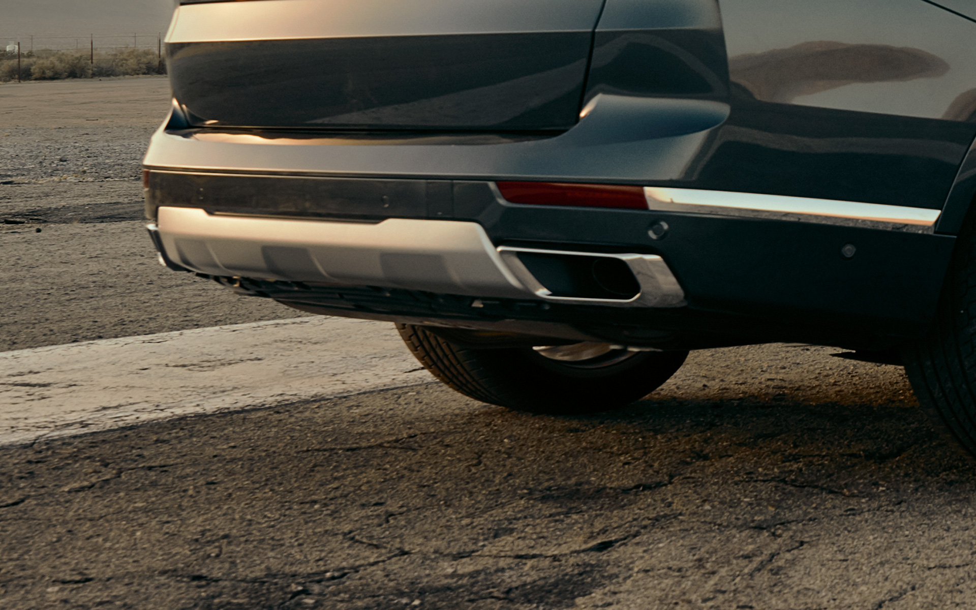 M σπορ σύστημα εξάτμισης, BMW Χ7, G07, 2019, κοντινή λήψη στο πίσω μέρος M σπορ σύστημα εξάτμισης, BMW Χ7, G07, 2019, κοντινή λήψη στο πίσω μέρος