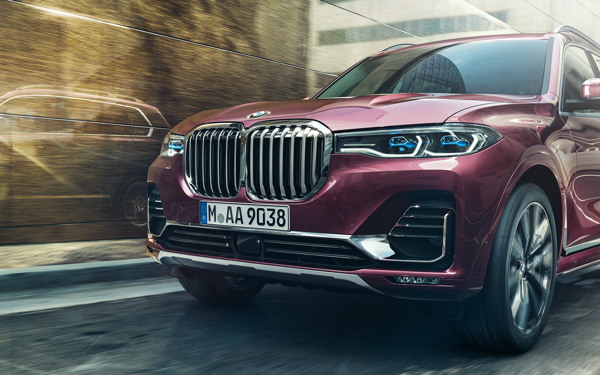 BMW X7 Individual, xDrive40i, G07, 2018, Ametrin μεταλλικό, μπροστινή λήψη τριών τετάρτων, σε κίνηση BMW X7 Individual, xDrive40i, G07, 2018, Ametrin μεταλλικό, μπροστινή λήψη τριών τετάρτων, σε κίνηση