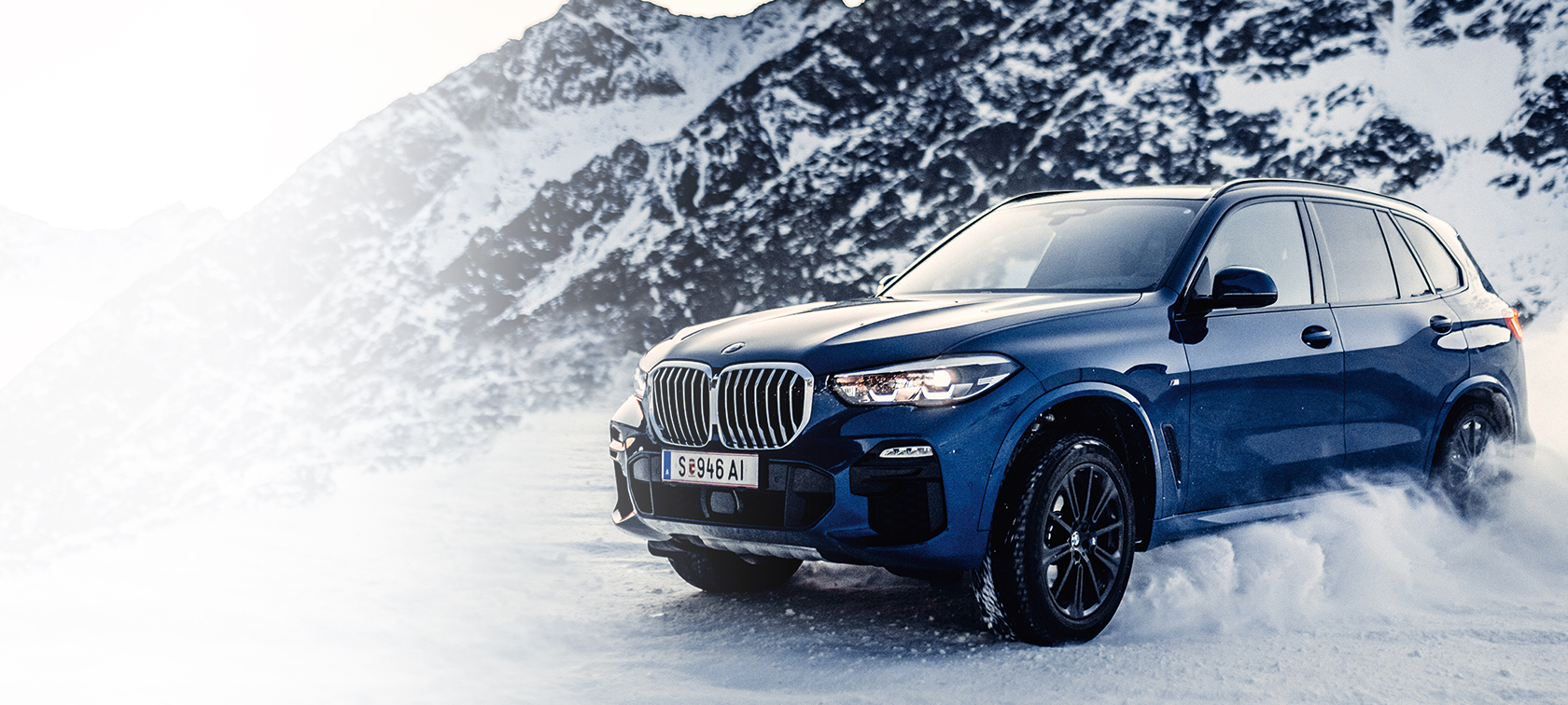 BMW X5, λήψη σε εξωτερικό περιβάλλον BMW X5, λήψη σε εξωτερικό περιβάλλον