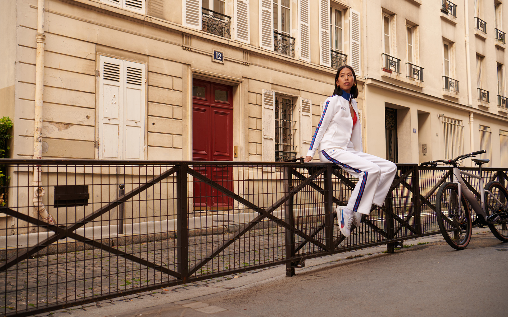 BMW Lifestyle Lookbook, BMW ηλεκτρικό ποδήλατο και ρούχα BMW M Motorsport