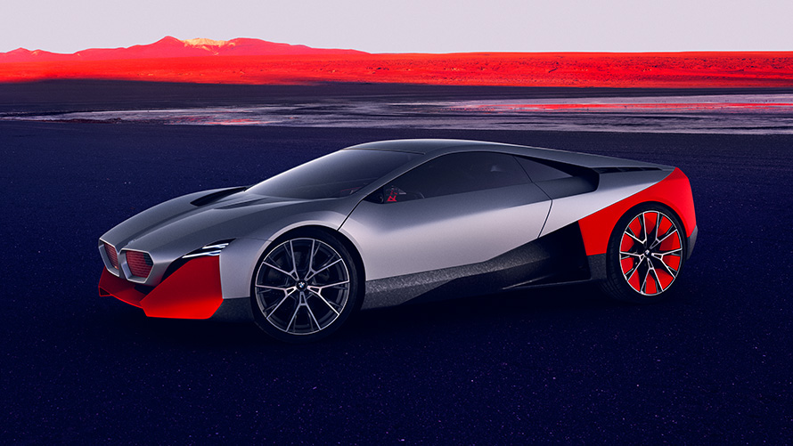 BMW Vision M NEXT μπροστά από δάσος BMW Vision M NEXT μπροστά από δάσος, μπροστινή λήψη τριών τετάρτων
