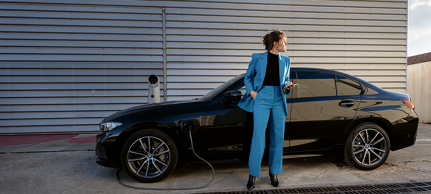 BMW G60 PHEV, σε φόρτιση