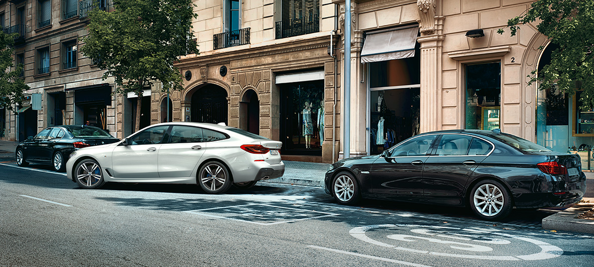 Χάρτες BMW, Connected Parking Χάρτες BMW, Connected Parking, BMW Σειρά 6 Gran Turismo σε λευκό χρώμα