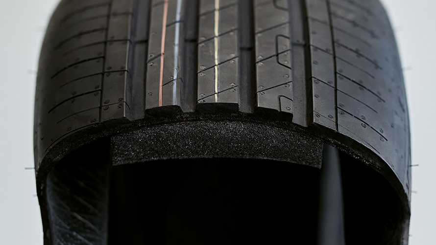BMW Ελαστικά, σκελετός με ηχομόνωση BMW Ελαστικά, σκελετός με ηχομόνωση
