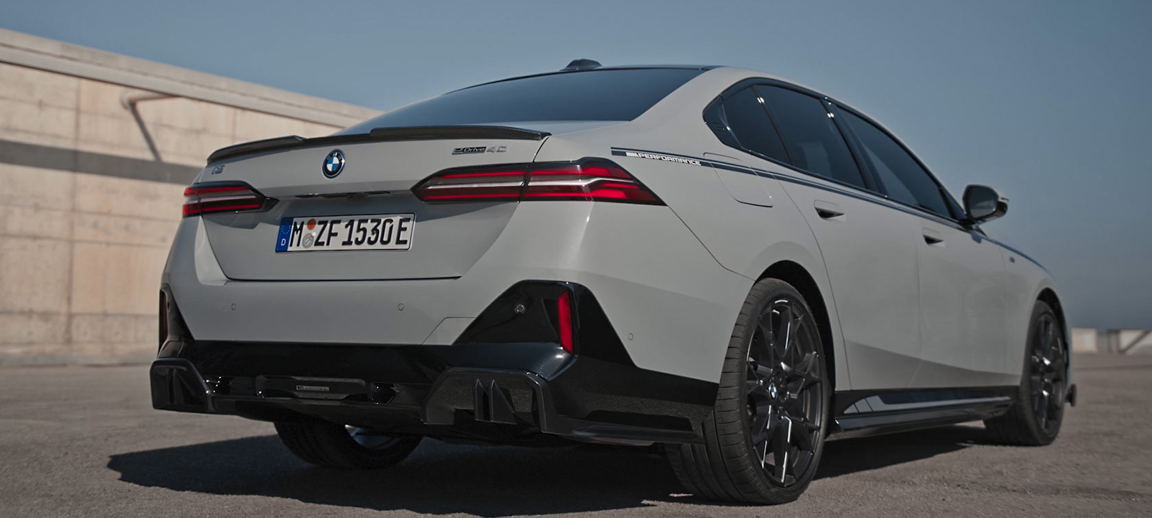 BMW i5, G60, Αξεσουάρ BMW M Performance, εξωτερική σχεδίαση BMW i5, G60, 2023, Αξεσουάρ BMW M Performance, εξωτερική σχεδίαση