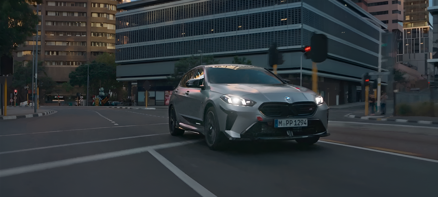 BMW i5, G60, 2023, Εξαρτήματα BMW M Performance