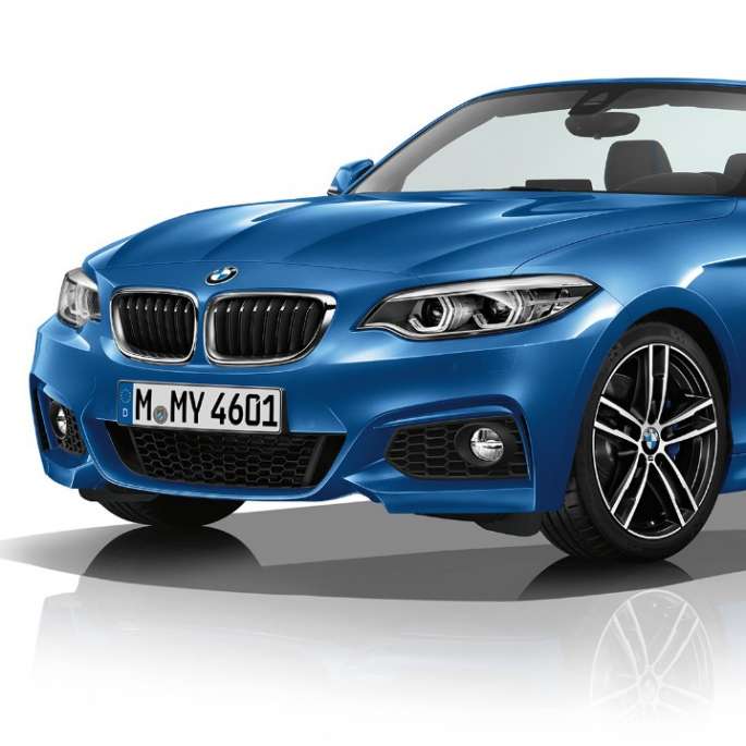 BMW Σειρά 2 Cabrio, Έκδοση M Sport, μπροστινή λήψη τριών τετάρτων BMW Σειρά 2 Cabrio, Έκδοση M Sport, μπροστινή λήψη τριών τετάρτων