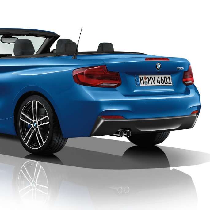 BMW Σειρά 2 Cabrio, Έκδοση M Sport, πίσω λήψη τριών τετάρτων BMW Σειρά 2 Cabrio, Έκδοση M Sport, πίσω λήψη τριών τετάρτων